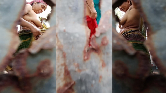 Hottest Milf Changing After Bath