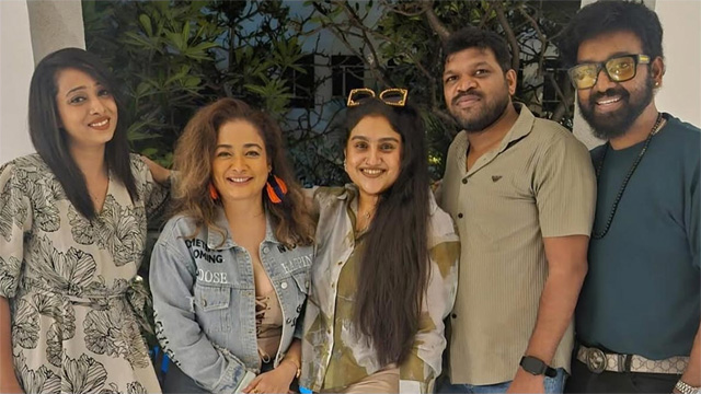 Bollywood Actress Kiran Rathore New Live